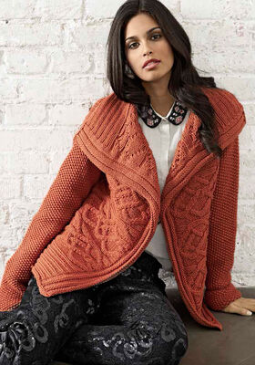 JACKE MIT ZOPF-UND PERLMUSTER Bingo von Lana Grossa