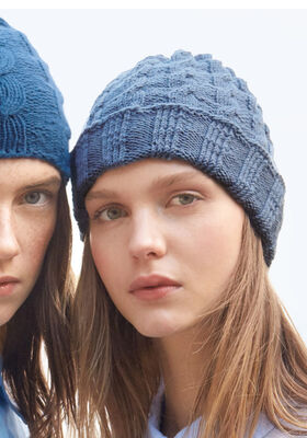 UNISEX-MÜTZE MIT ZÖPFEN UND UMSCHLAG Cool Wool von Lana Grossa