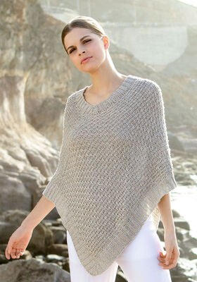 PONCHO IM RIPPENWEBMUSTER Linarte von Lana Grossa