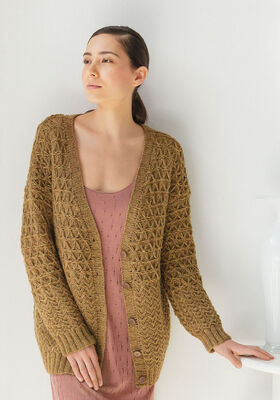 JACKE IN VERKREUZTEN HEBEMASCHENMUSTERN Alta Moda Alpaca von Lana Grossa