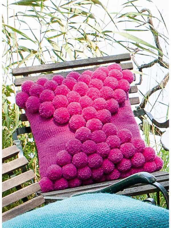 Lana Grossa KISSENHÜLLE GLATT RECHTS MIT POMPONS Feltro