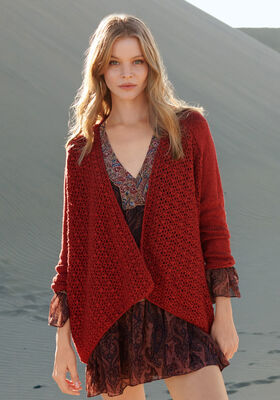 ZIPFELJACKE MIT GESTRICKTEN ÄRMELN Linarte von Lana Grossa