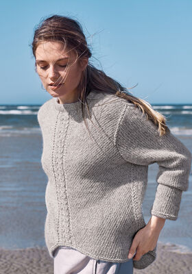PULLI GLATT RECHTS MIT ZOPFMITTEN Brigitte No. 2 von Lana Grossa
