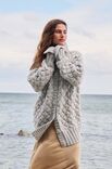Lana Grossa JACKE IM FLECHTMUSTER Spuma