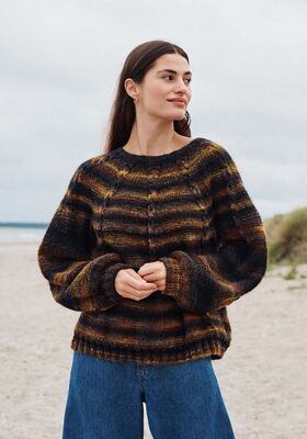 PULLOVER GLATT LINKS MIT ZOPFSTREIFEN UND RUNDPASSE Picasso von Lana Grossa