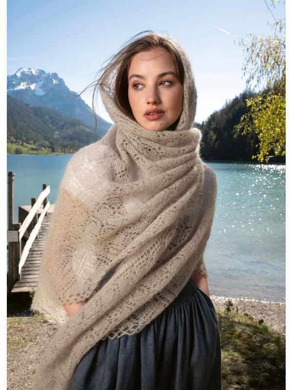 Lana Grossa DREIECKSTUCH IM RAUTENAJOURMUSTER Silkhair