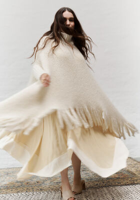 PONCHO Brigitte No. 2 & Brigitte No. 3 von Lana Grossa