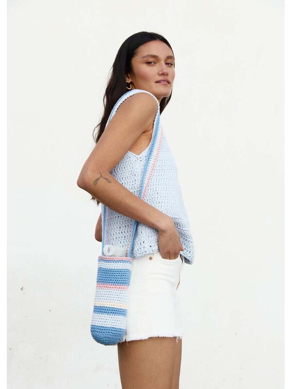 Lana Grossa FLASCHENTASCHE IN FESTEN MASCHEN MIT STREIFEN Natural Cotton