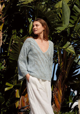V-PULLI IM ZEBRAMUSTER IN FILETHÄKELEI Summer Cashmere von Lana Grossa