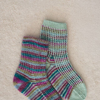 Lana Grossa SOCKEN Cosy Socks Multi Stripes & Meilenweit 4-fach 50g