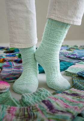 SOCKEN Meilenweit 4-fach 50 g & Brillino von Lana Grossa