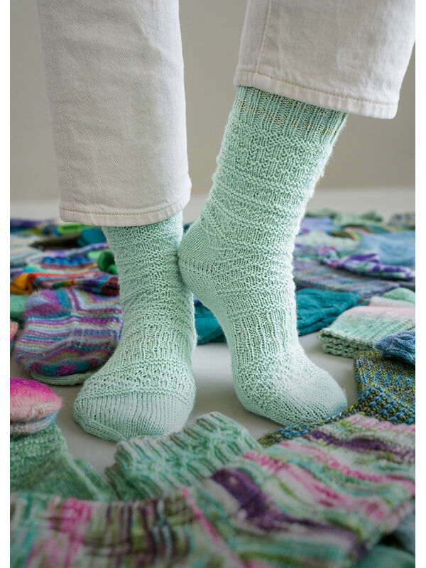 Lana Grossa SOCKEN Meilenweit 4-fach 50 g & Brillino