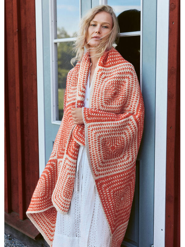 Lana Grossa DECKE IN QUADRATEN IM FESTE-MASCHEN-MUSTER Natural Alpaca Pelo