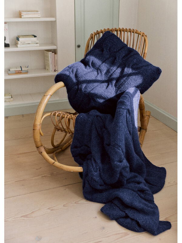 Lana Grossa DECKE MIT PERLMUSTERBLENDEN UND ZOPFMUSTER Alta Moda Alpaca & Natural Superkid Tweed