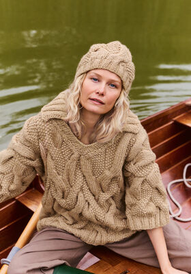 V-PULLI MIT ZOPF-PERLMUSTER Winter Softness von Lana Grossa