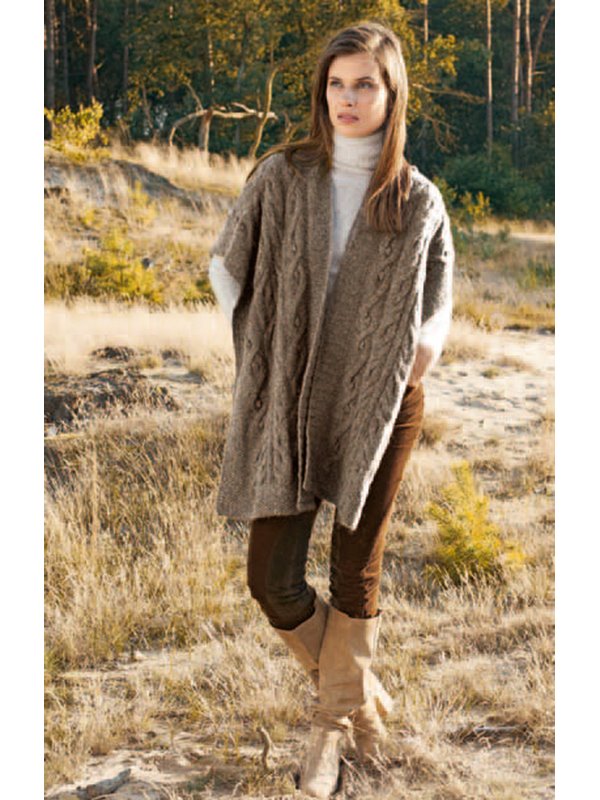 Lana Grossa CAPE im Zopf-Noppenmuster Garzato Più