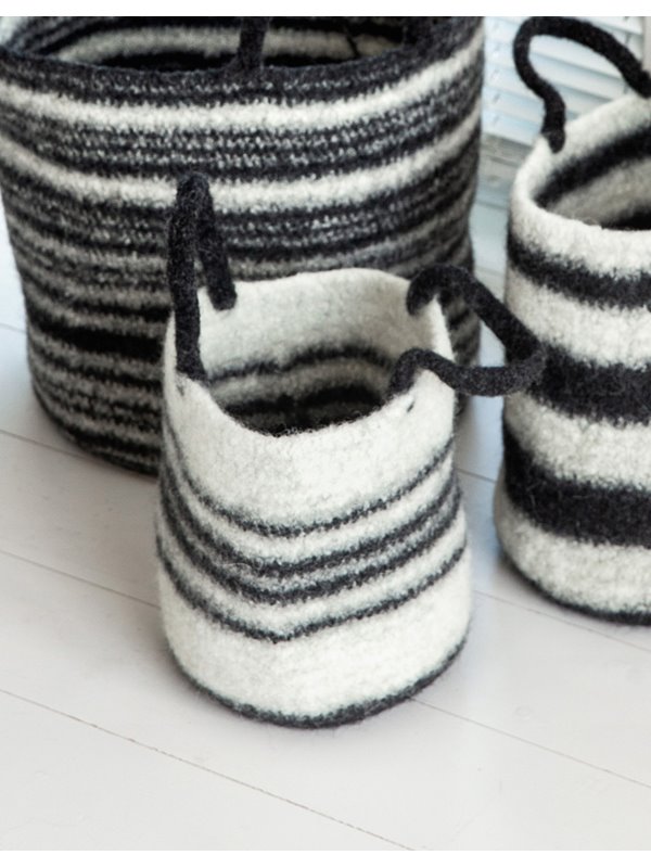 Lana Grossa KORB IN FESTEN MASCHEN UND HALBEN STÄBCHEN Feltro