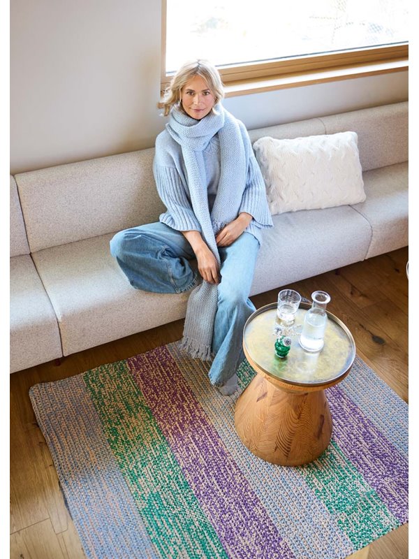 Lana Grossa TEPPICH IN FESTEN MASCHEN IN STREIFEN The Tube