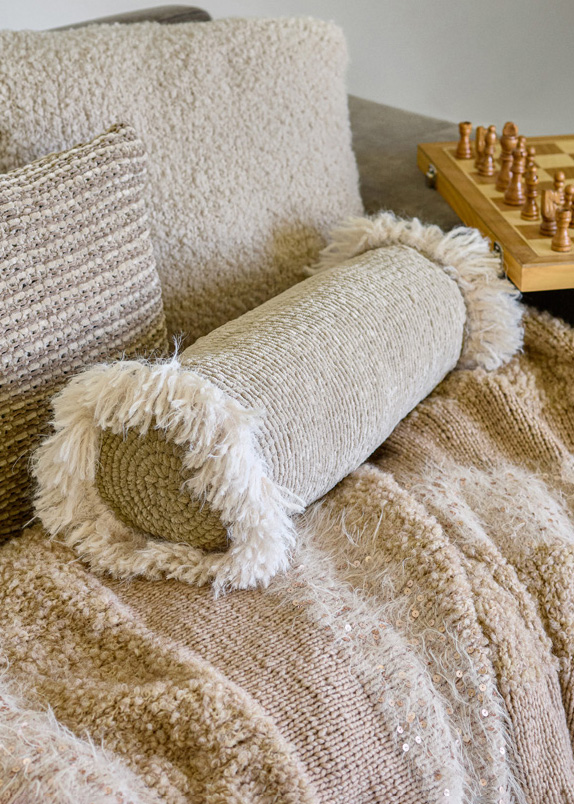 NACKENROLLE The Look & Basta von Lana Grossa