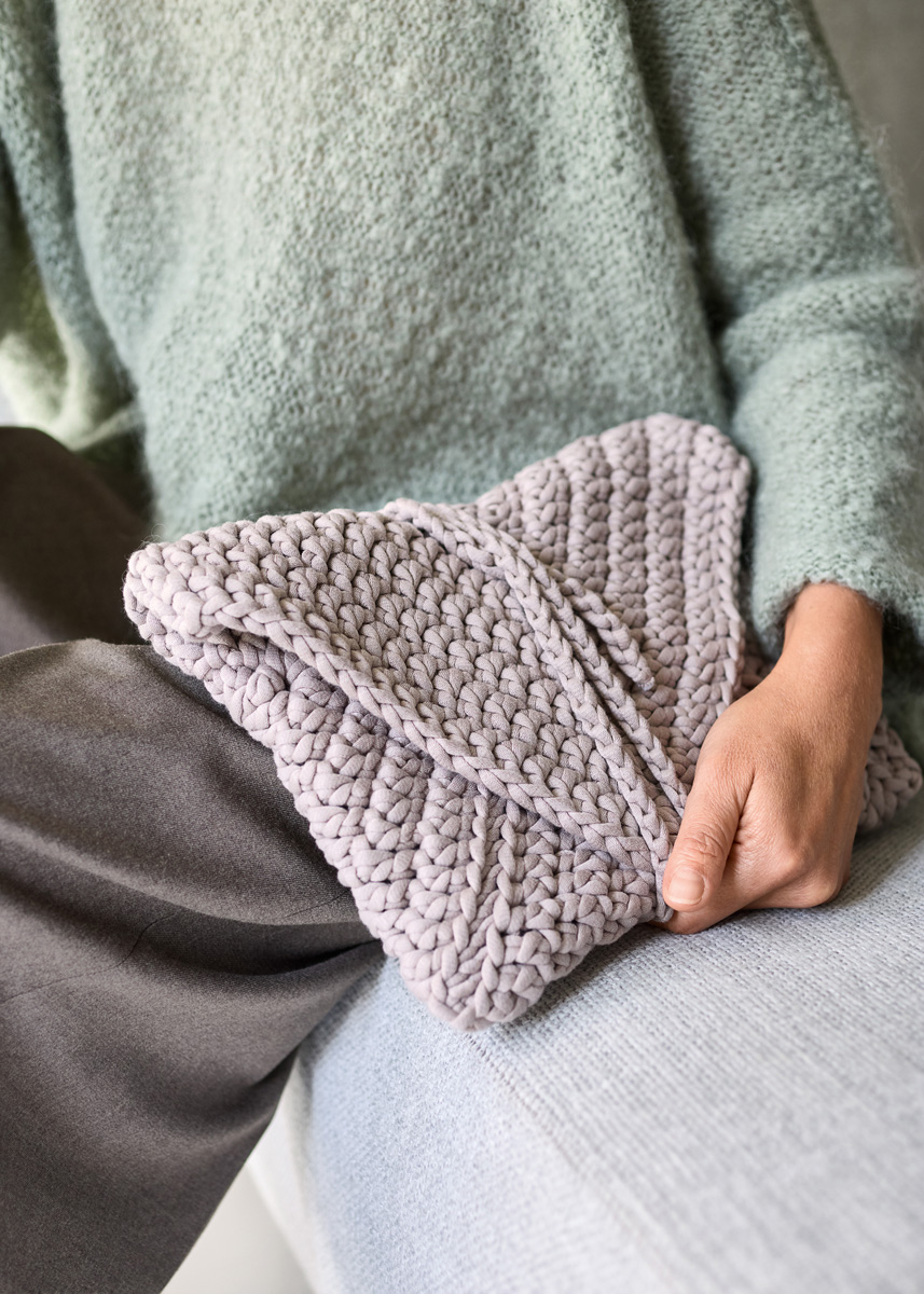 TABLET-HÜLLE The Tube von Lana Grossa