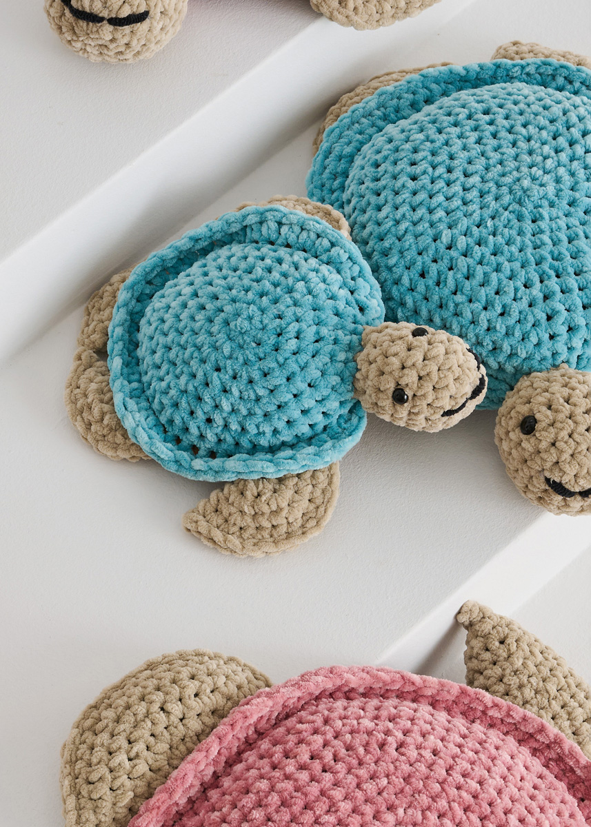 KLEINE SCHILDKRÖTE IN MINTTÜRKIS The Look von Lana Grossa