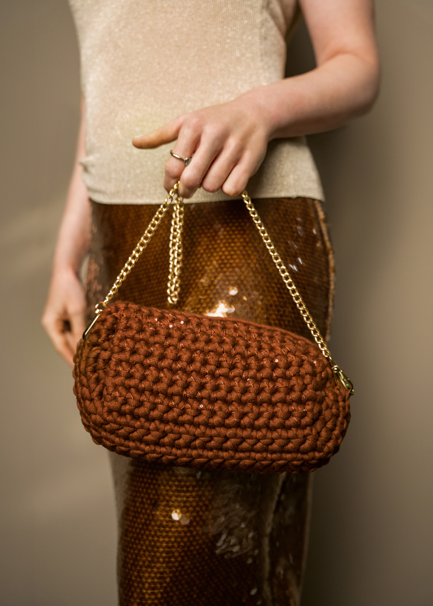 UMHÄNGETASCHE The Tube & Glamour von Lana Grossa