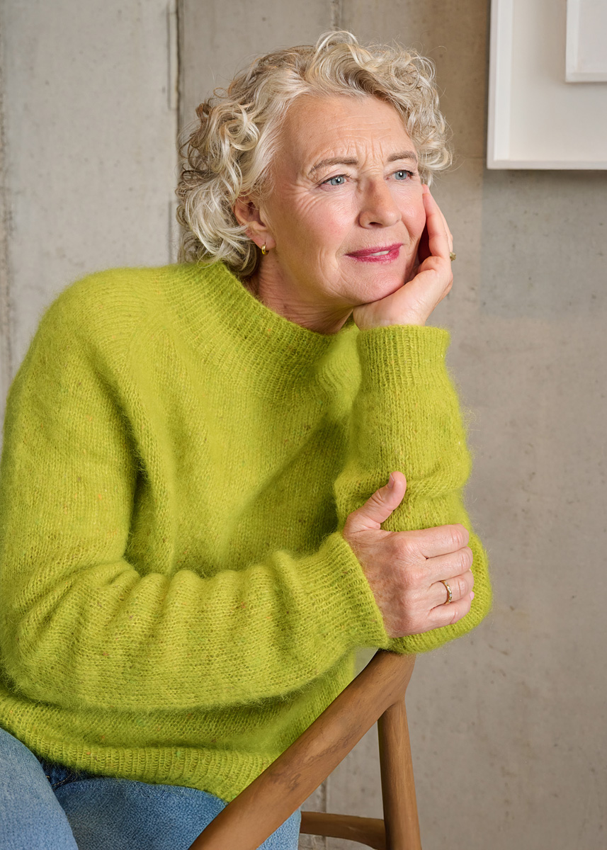 CLASSY RAGLAN SWEATER Natural Superkid Tweed von Lana Grossa